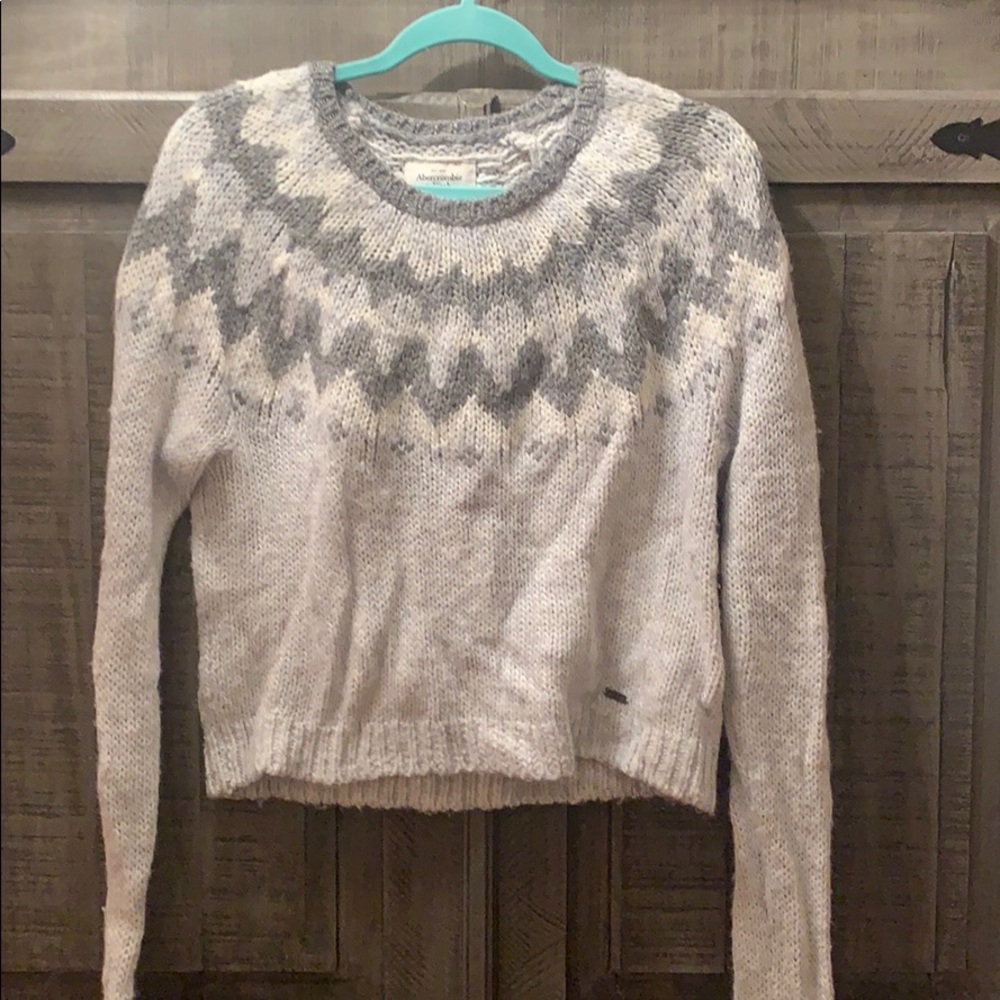 Grey sweater